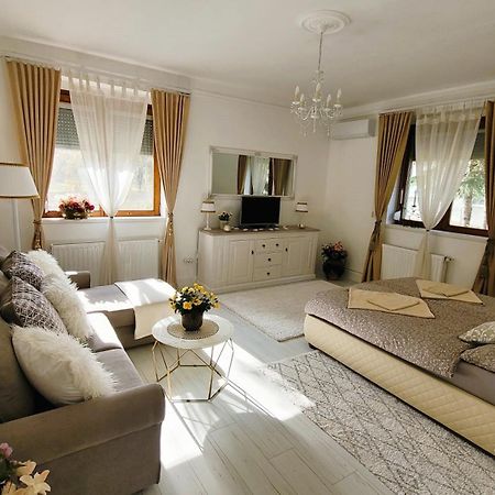 Patak Apartman Eger Exterior foto