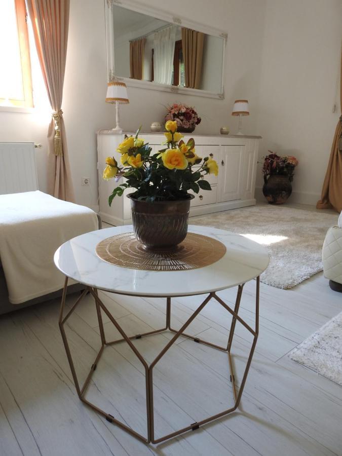 Patak Apartman Eger Exterior foto